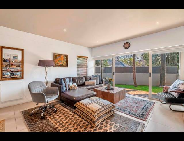 2 BEDROOM TOWNHOUSE FOR SALE IN OAKLANDS